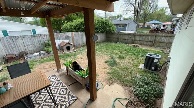 1370 Harkee Drive, Florissant, MO 63031