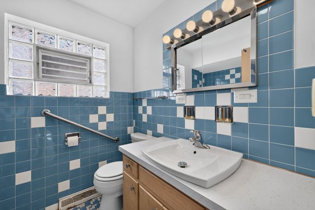 4117 N Olcott Avenue, Norridge, IL 60706