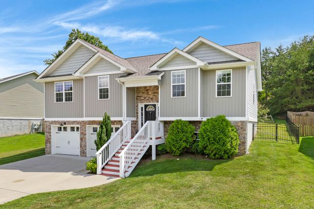 1758 Short Leaf Lane, Soddy Daisy, TN 37379