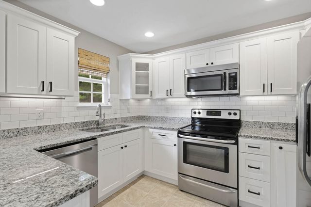 1758 Short Leaf Lane, Soddy Daisy, TN 37379
