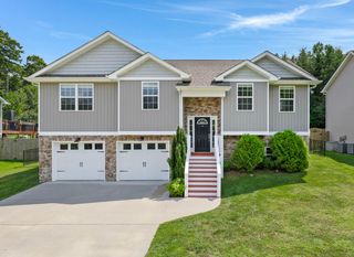 1758 Short Leaf Lane, Soddy Daisy, TN 37379