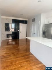 181 S Munn Avenue 2, Irvington, NJ 07111