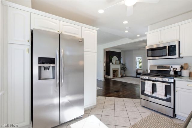 1348 Saint Charles Avenue, Lakewood, OH 44107