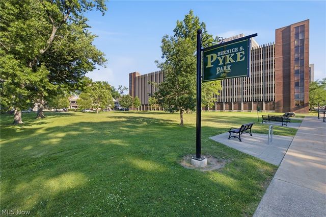 1348 Saint Charles Avenue, Lakewood, OH 44107