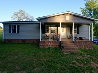 123 Little Macy Lane, Ararat, NC 27007