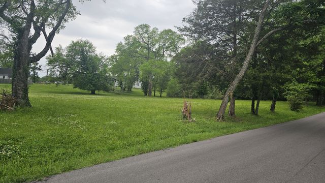 198 Cranwill Dr, Hendersonville, TN 37075