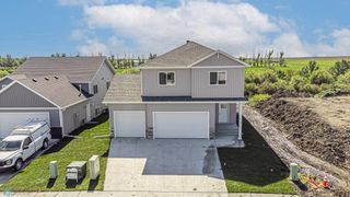 1264 Marlys Drive W, West Fargo, ND 58078