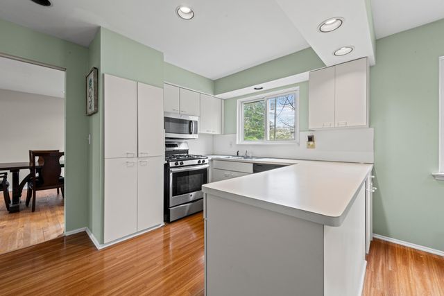 7023 Wild Ridge Lane, West Bloomfield Twp, MI 48322