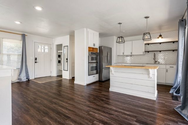 6 Morris Lane, Bella Vista, AR 72715