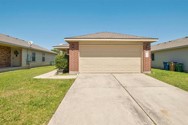 12524 Sky Harbor DR, Del Valle, TX 78617