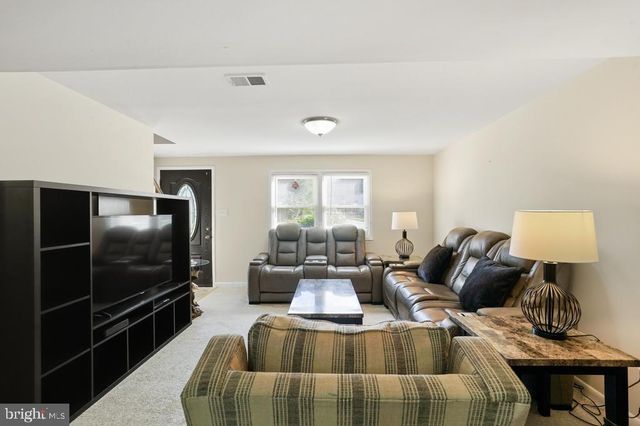 13203 DELANEY RD, Woodbridge, VA 22193