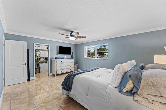 4481 SW 37TH Avenue, Dania Beach, FL 33312