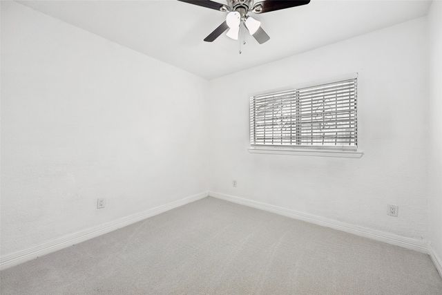 831 Kelso Drive, Dallas, TX 75211