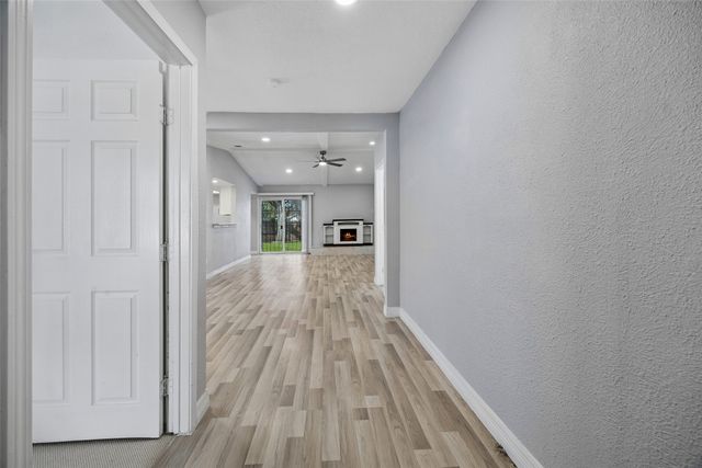 831 Kelso Drive, Dallas, TX 75211