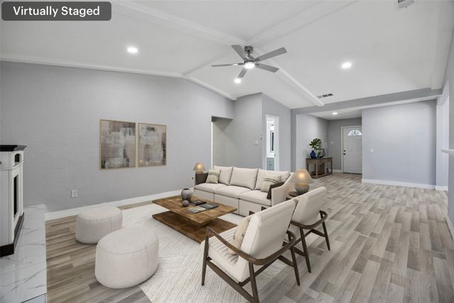 831 Kelso Drive, Dallas, TX 75211