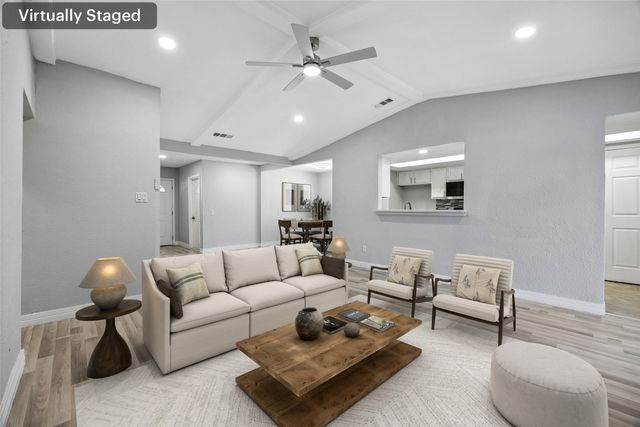 831 Kelso Drive, Dallas, TX 75211