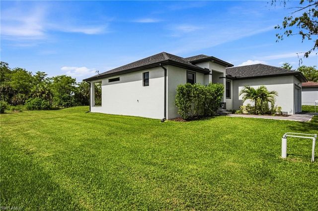 3380 31st AVE NE, Naples, FL 34120