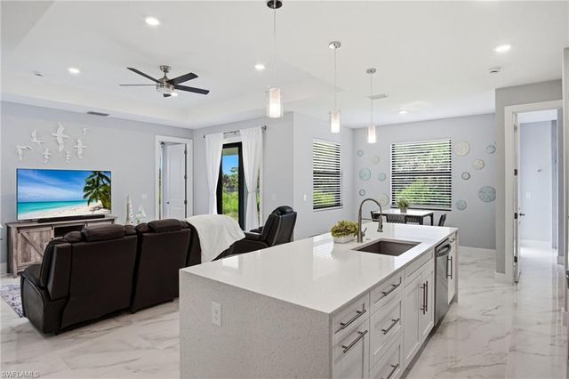 3380 31st AVE NE, Naples, FL 34120