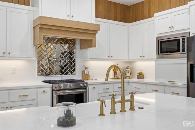 3406 Wicklow Court, Bakersfield, CA 93314