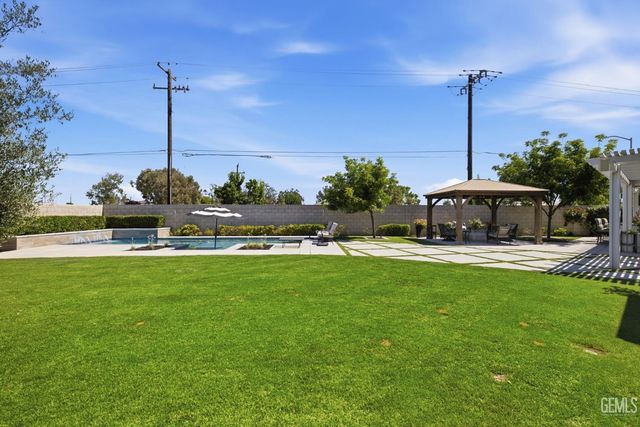 3406 Wicklow Court, Bakersfield, CA 93314