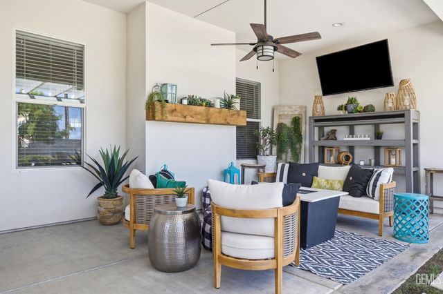 3406 Wicklow Court, Bakersfield, CA 93314