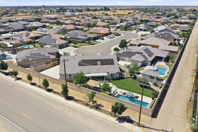 3406 Wicklow Court, Bakersfield, CA 93314