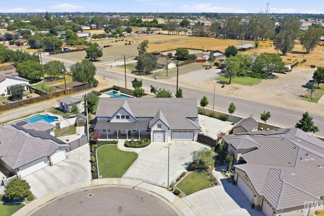 3406 Wicklow Court, Bakersfield, CA 93314