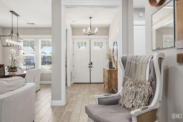 3406 Wicklow Court, Bakersfield, CA 93314