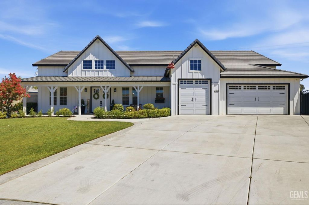 3406 Wicklow Court, Bakersfield, CA 93314