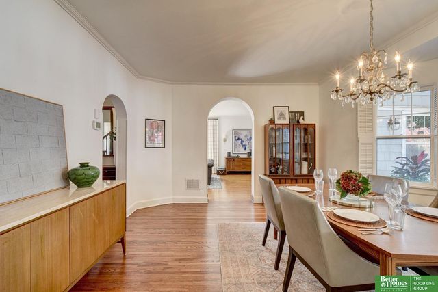 1720 N 52 Street, Omaha, NE 68104