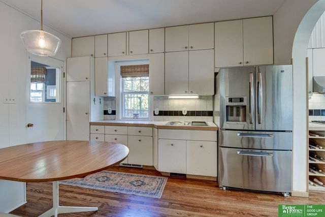 1720 N 52 Street, Omaha, NE 68104