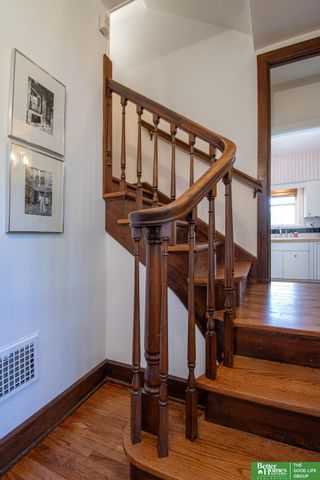 1720 N 52 Street, Omaha, NE 68104