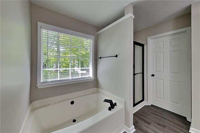 2215 Traywick, Alpharetta, GA 30004