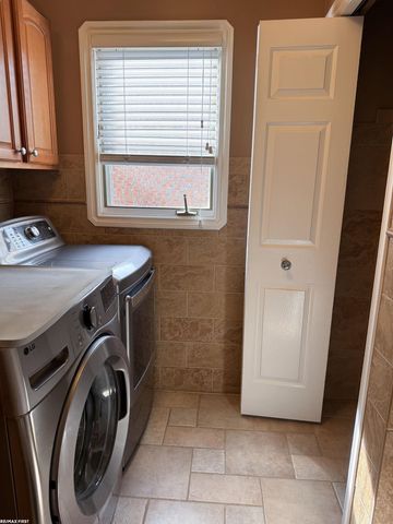 50068 Basil Drive, Macomb, MI 48044