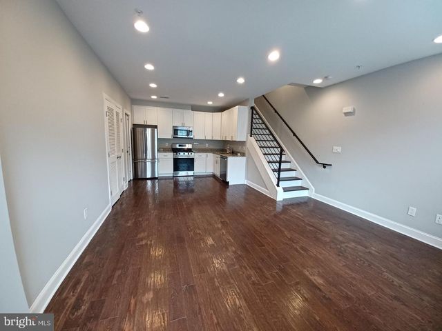 1018 13TH ST SE #2, Washington, DC 20003