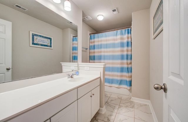 10317 Russell Pines Drive, Rosharon, TX 77583