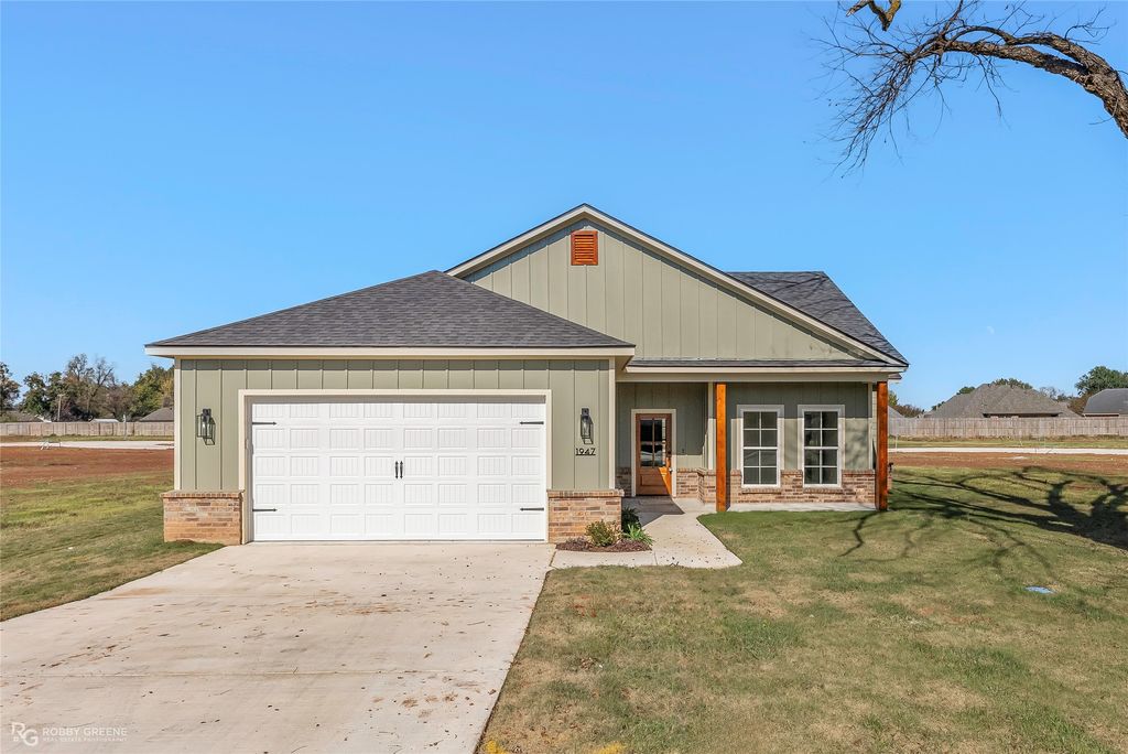 1947 Rossie Lee Drive, Bossier City, LA 71112