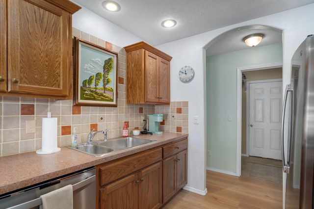 3523 S Brunswick Avenue, Springfield, MO 65809
