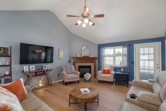 3523 S Brunswick Avenue, Springfield, MO 65809