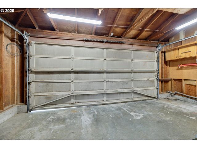 6601 Se PLUM Dr, Milwaukie, OR 97222