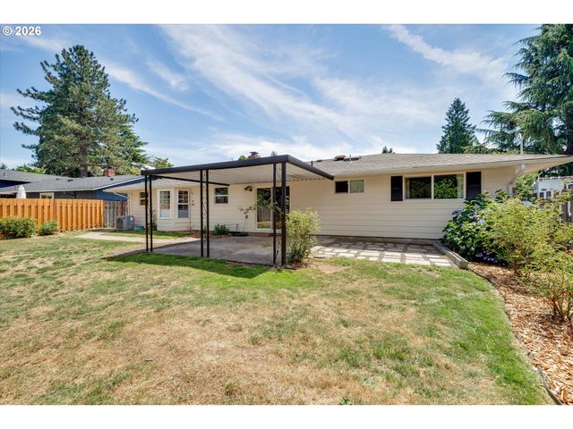 6601 Se PLUM Dr, Milwaukie, OR 97222