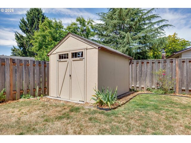 6601 Se PLUM Dr, Milwaukie, OR 97222