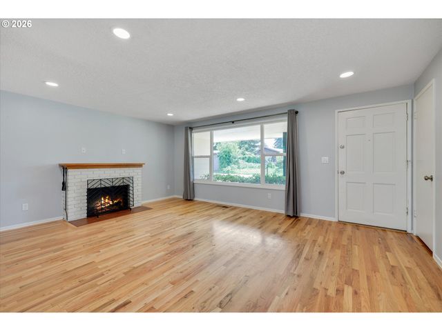6601 Se PLUM Dr, Milwaukie, OR 97222