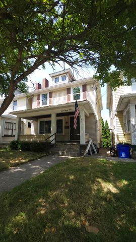 821 7th AVENUE, Coraopolis, PA 15108