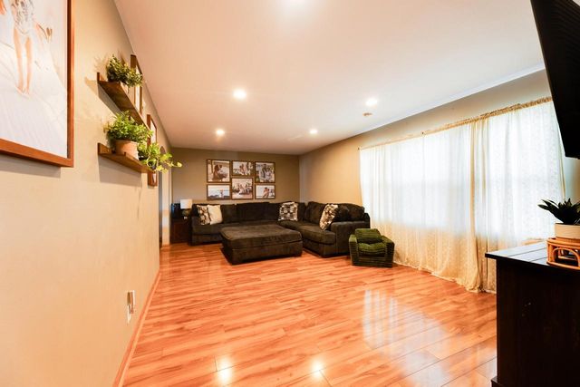213 W State ROAD, North Prairie, WI 53153