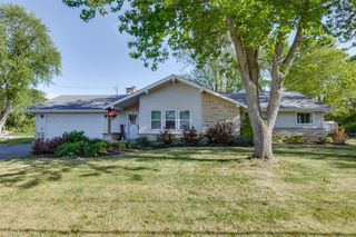 213 W State ROAD, North Prairie, WI 53153