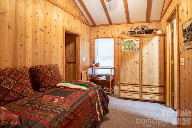 21 Bear Cub Drive, Spruce Pine, NC 28777