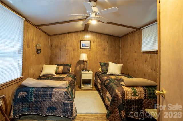 21 Bear Cub Drive, Spruce Pine, NC 28777