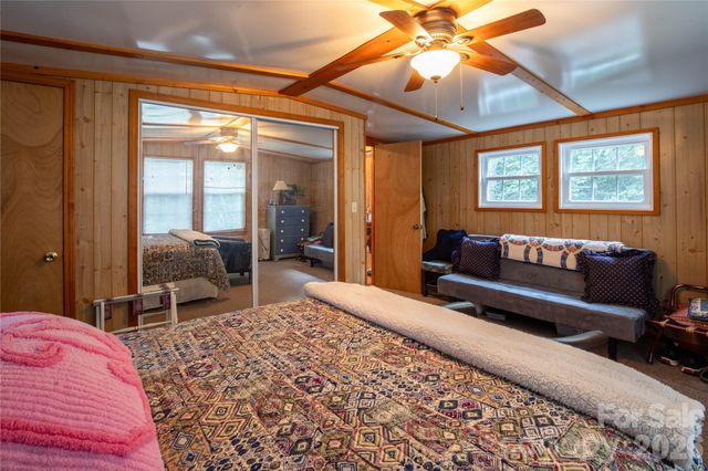 21 Bear Cub Drive, Spruce Pine, NC 28777