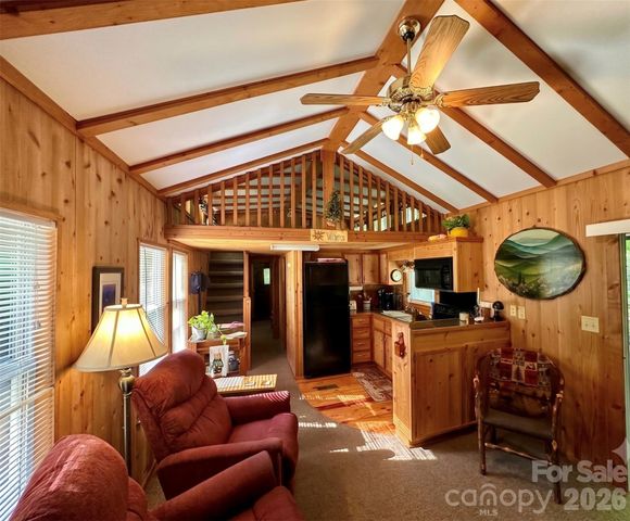 21 Bear Cub Drive, Spruce Pine, NC 28777